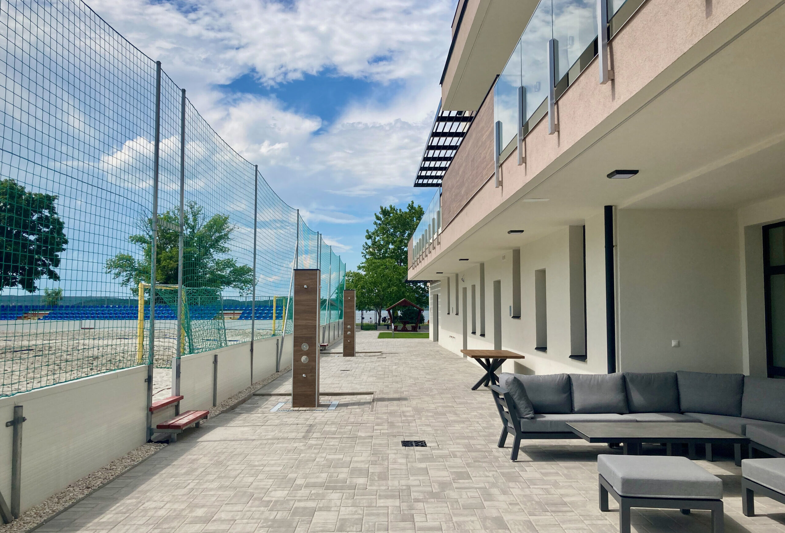 strandkezikozpont-velencei-to-bemutatkozas